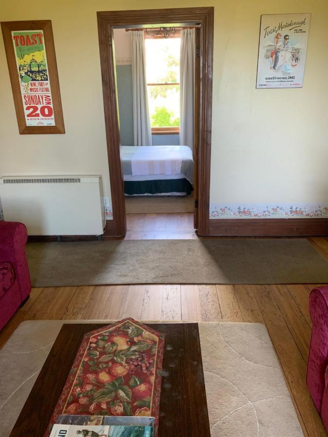 Villa In The Vines Martinborough Bagian luar foto