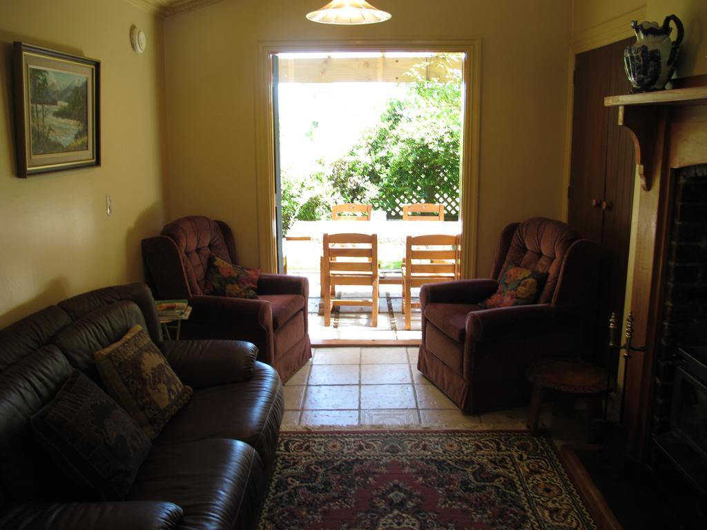 Villa In The Vines Martinborough Bagian luar foto